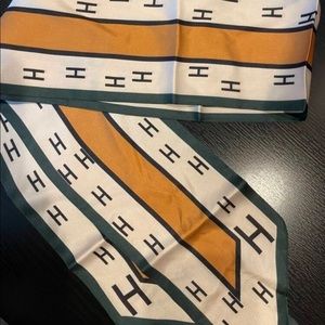 Silk/polyester Designer print Hermes scarf ,hard to fine, one-of-a-kind,classy,